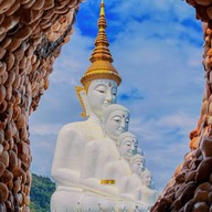 วัดพระธาตุผาซ่อนแก้ว