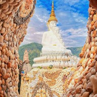 วัดพระธาตุผาซ่อนแก้ว