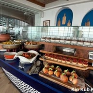 UNO MAS Centara Grand at CentralWorld