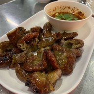 นายแอร์ หมูจุ่ม กัลปพฤกษ์