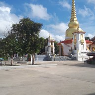 พระบรมราชานุสาวรีย์สมเด็จพระนารายณ์มหาราช นครราชสีมา