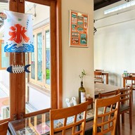 เฮือน | HUEN Cafe & Restaurant