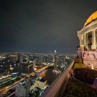 Sirocco โรงแรมเลอบัว แอท สเตท ทาวเวอร์