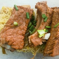 ⭐เซ้งยกซด ก๋วยเตี๋ยวหมูต้มยำมะนาว คุณเหวิน สาขาศูนย์การค้าวรรัตน์ อร่อยมาก✨ มีขาย ซี่โครงหมู คากิ บะเต็ง หมูต้มยำ ลูกชิ้นปลาต้มยำ กุ้ยช่าย เกี๊ยวทอด ขนมจีบ ซาลาเปา เกาเหลา บะจ่าง กากหมู หนังปลาเเซลมอน สาขาศูนย์การค้าวรรัตน์