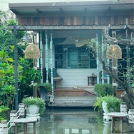 บ้านไร่มหาสวัสดิ์ บาร์บ้านไร่มหาสวัสดิ์