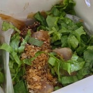 เมนูของร้าน เจ๊แดงสามย่าน ส้มตำ คอหมูย่าง เจ๊แดงจุ่มนัวร์ ซีคอนสแควร์ ศรีนครินทร์