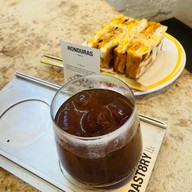 ROAST8RY : Flagship store