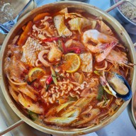 TONG TONG HAAN (통통한) ตงตงฮัน รังสิต