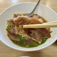 เมนูของร้าน กอเต็กเชียง 6 ก๋วยเตี๋ยวเนื้อตุ๋น-หมูตุ๋น ดอนเมือง