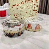 ร้านเนียแอนด์อีวาน (เค้กเนเน่) เซ็นทรัลอุบล