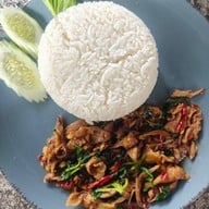 กระเพราเป็ด อาหารตามสั่ง24ชั่วโมง