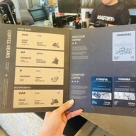 ROAST8RY : Flagship store