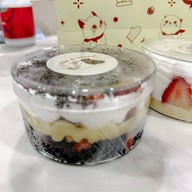 ร้านเนียแอนด์อีวาน (เค้กเนเน่) เซ็นทรัลอุบล