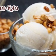 ไอติมกะทิสด เกล็ดหิมะ ร้านKingkong Cuts