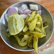 ก๋วยเตี๋ยวข้างบ้าน ติวานนท์ 3 แยก 10