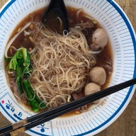 ก๋วยเตี๋ยวเนื้อนายหมี โคราช