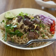 เมนูของร้าน ผัดผัดโคตรปู ปั้ม ปตท.สีหราชปิโตรเลียม