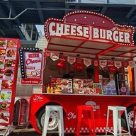 Cheese Burger HALAL ตลาดนัดรถไฟ ศรีนครินทร์