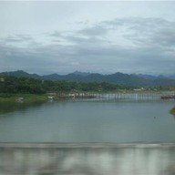 บรรยากาศ สะพานข้ามแม่น้ำแคว