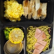 Mama Steak Praya Suren