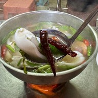 เมนูของร้าน จูเนียร์ ก๋วยเตี๋ยวปลา