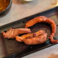 อิเจ้แจ่วฮ้อน แอนด์ ชาบู สีลม