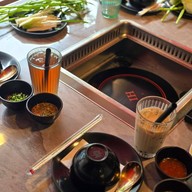 อิเจ้แจ่วฮ้อน แอนด์ ชาบู สีลม