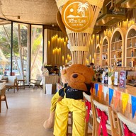 Rim Lay Cafe & Bar