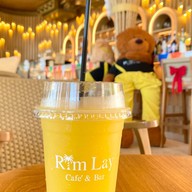 Rim Lay Cafe & Bar