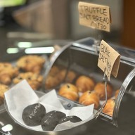 Get Some Coffee Velaa Lang Suan