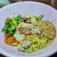 ก๋วยเตี๋ยวเต่า บะหมี่ทำเอง