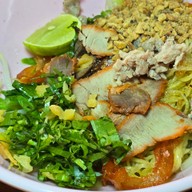 ก๋วยเตี๋ยวเต่า บะหมี่ทำเอง