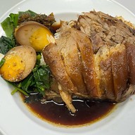 ขาหมูเฮียเต๋อ มาร์เก็ตเพลสเทพรักษ์