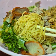 ก๋วยเตี๋ยวเต่า บะหมี่ทำเอง