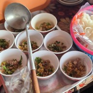 ก๋วยเตี๋ยวเต่า บะหมี่ทำเอง