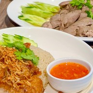 จาง จี ฟาน ข้าวมันไก่สิงคโปร์ ทาวน์ อิน ทาวน์