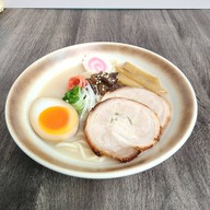 นุมะรุ ราเมน ตลาดสดธนบุรี