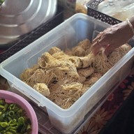 ก๋วยเตี๋ยวเต่า บะหมี่ทำเอง