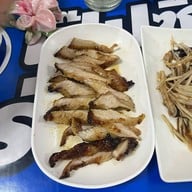 เมนูของร้าน แอน คอหมูย่าง