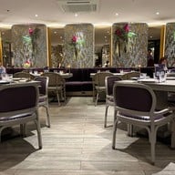 บรรยากาศ NARA Thai Cuisine เอราวัณ แบงค็อก