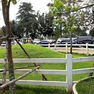 บรรยากาศ แกะ กะ บัว ฟาร์มคาเฟ่ & เรสเตอร์รองค์