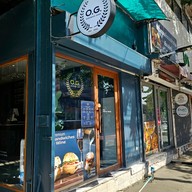 หน้าร้าน O.G. Sandwich Shop นางลิ้นจี่