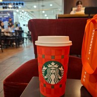 Starbucks จามจุรี สแควร์
