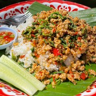หลงป่าคาเฟ่ สามกอง