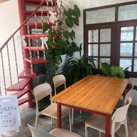 Summer Rain Cafe&Casual Dining