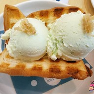 ขนมแม่ ถ.บางแสนสาย4เหนือ