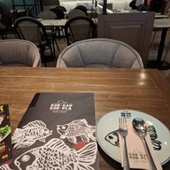 กับข้าวกับปลา Central Embassy