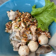 หอมฟุ้ง ก๋วยเตี๋ยวต้มยำ วัดสุทัศน์ (เสาชิงช้า) หอมฟุ้ง ก๋วยเตี๋ยวต้มยำ วัดสุทัศน์ (เสาชิงช้า)