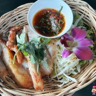 ธรรมชาติ อิสาน บีช คาเฟ่ พระยาสุเรนทร์