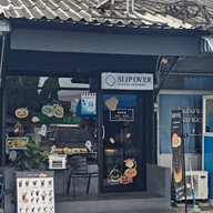 Slipover coffee ( ร้านกาเเฟสลิปโอเวอร์ ) เเคราย